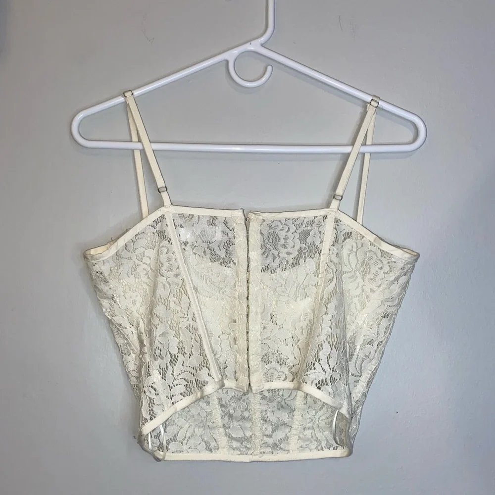 Altar'd State Corset Lace Bra with Sweetheart Neckline - Picture 4 of 11